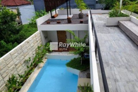 3 bedrooms Villa in Jimbaran, Indonesia No. 23056 2