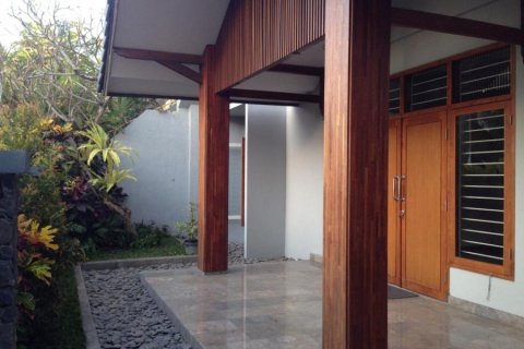 4 bedrooms House in Denpasar, Indonesia No. 23100 4