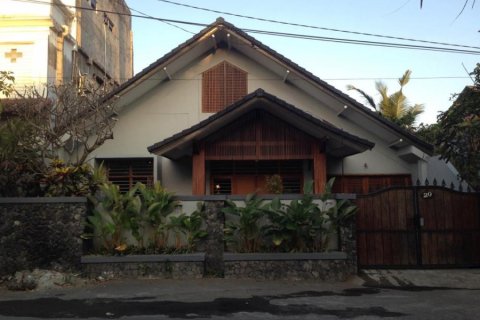 4 bedrooms House in Denpasar, Indonesia No. 23100 1