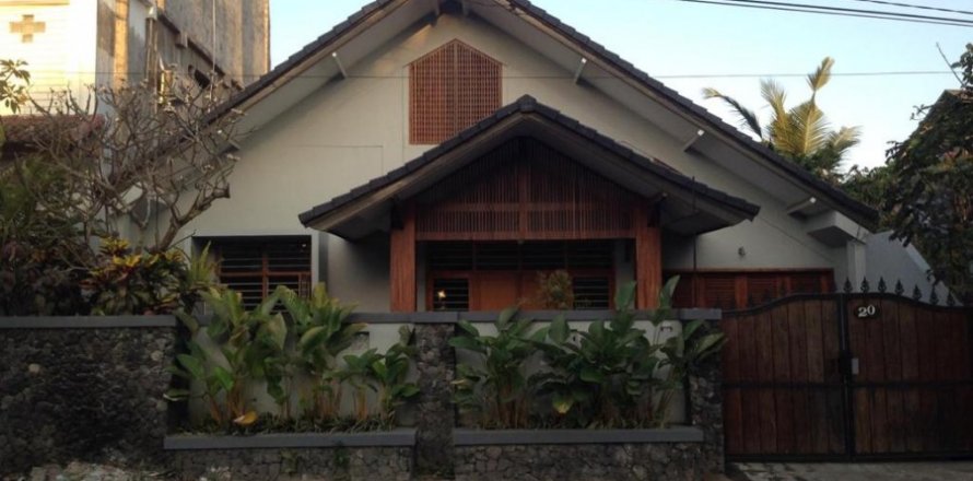 4 bedrooms House in Denpasar, Indonesia No. 23100