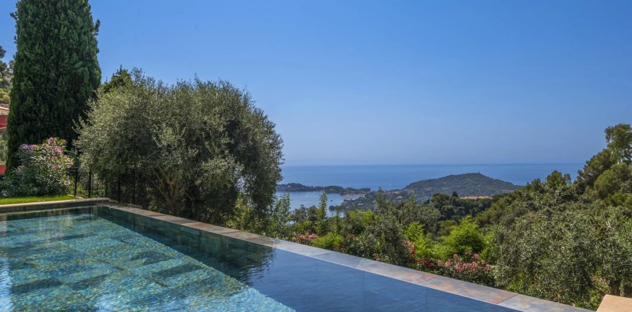 7 dormitorios Villa en Villefranche-sur-Mer, France No. 69242