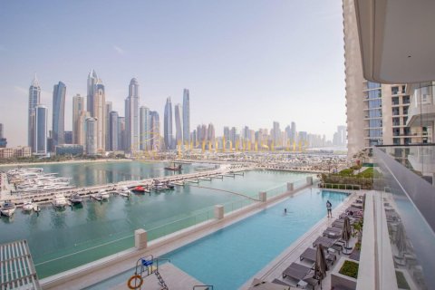 Квартира с 2 спальнями в EMAAR Beachfront, ОАЭ №9170 17