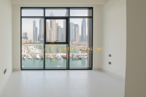 Квартира с 2 спальнями в EMAAR Beachfront, ОАЭ №9170 7