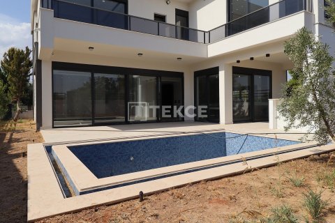 4+1 Villa à Dosemealti, Turkey No. 16051 23