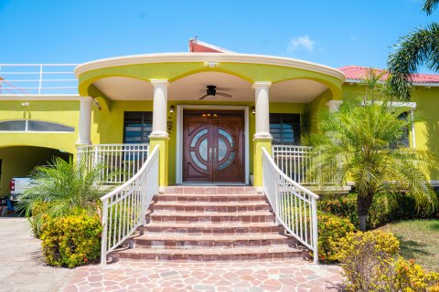 6 bedrooms Villa in Lucas, Saint Kitts and Nevis No. 61432 1