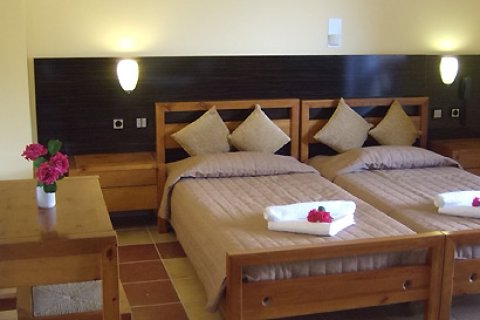 2000m² Hotel en Chalkidiki, Greece No. 60661 3