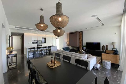 3 bedrooms Penthouse in Enkomi, Cyprus No. 33693 2