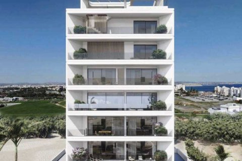 3 dormitorios Apartment en Larnaca, Cyprus No. 33937 1