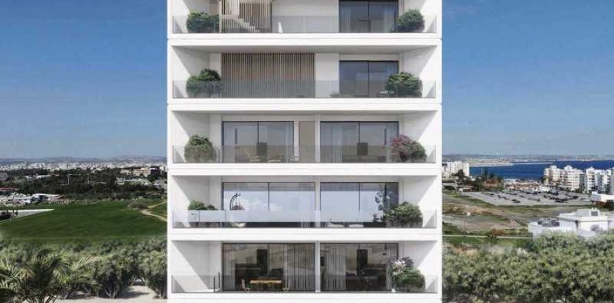 3 dormitorios Apartment en Larnaca, Cyprus No. 33937