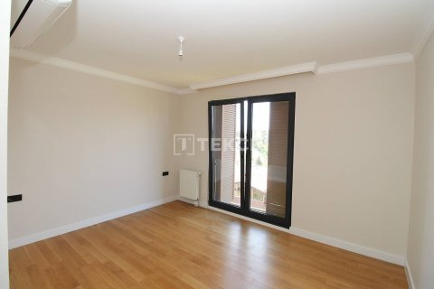 2+1 Apartment en Istanbul, Turkey No. 11213 22