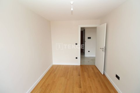 2+1 Apartment in Istanbul, Turkey No. 11213 26