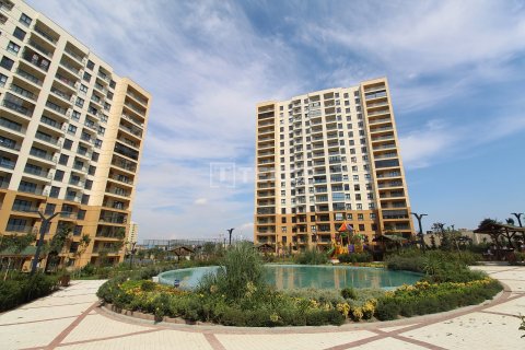 4+1 Apartment en Istanbul, Turkey No. 11239 9