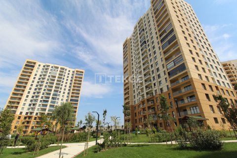 4+1 Apartment en Istanbul, Turkey No. 11239 8