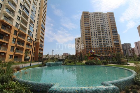 4+1 Apartment en Istanbul, Turkey No. 11239 11