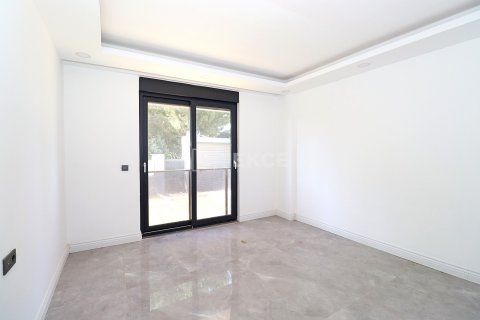4+1 Villa à Dosemealti, Turkey No. 91012 17