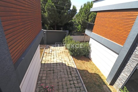 4+1 Villa à Dosemealti, Turkey No. 91012 10