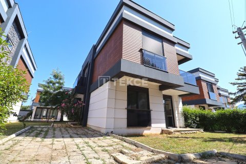 4+1 Villa à Dosemealti, Turkey No. 91012 2