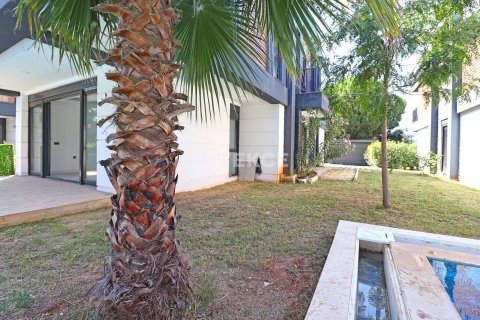 4+1 Villa à Dosemealti, Turkey No. 91012 6