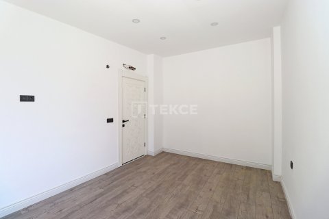 4+1 Villa à Dosemealti, Turkey No. 91012 27
