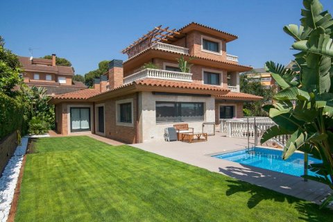 7 dormitorios House en Castelldefels, Spain No. 25437 2