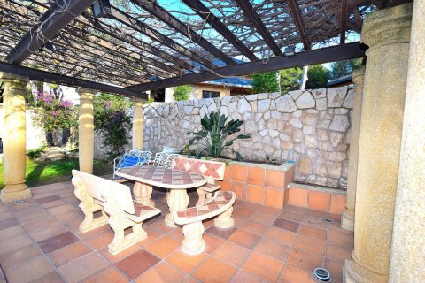 6 dormitorios House en Salou, Spain No. 25433 8