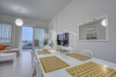 2 dormitorios Apartment en Agios Tychonas, Cyprus No. 65770 2