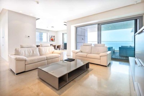 3 dormitorios Apartment en Limassol, Cyprus No. 65764 11