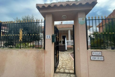 4 bedrooms Villa in Torrevieja, Spain No. 25579 29