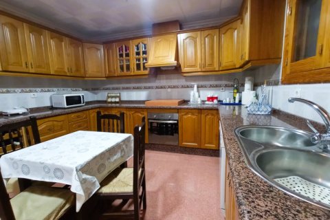 5 dormitorios Apartment en Mutxamel, Spain No. 25650 14