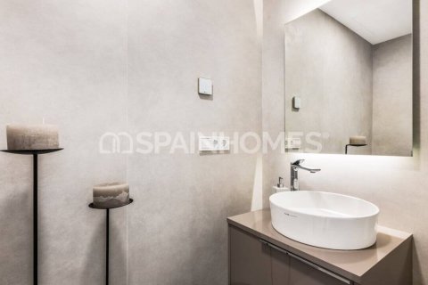 3 chambres Penthouse à Estepona, Spain No. 25669 17