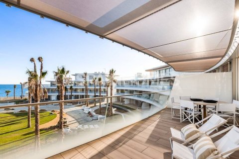 3 bedrooms Penthouse in Estepona, Spain No. 25669 3