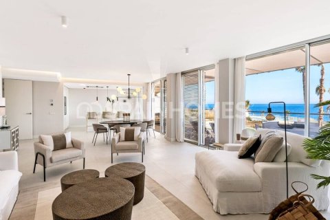 3 dormitorios Penthouse en Estepona, Spain No. 25669 4