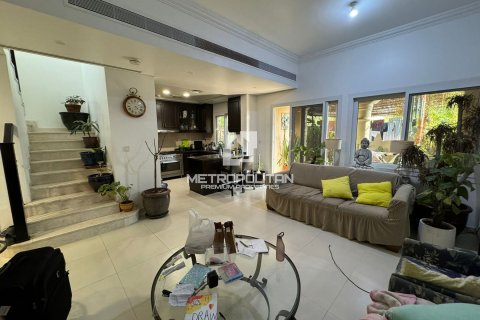 2 bedrooms Villa in Casa Dora, UAE No. 9089 1