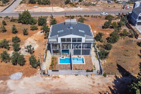 6+1 Villa en Dosemealti, Turkey No. 72143 16