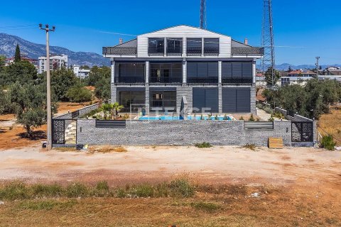 6+1 Villa en Dosemealti, Turkey No. 72143 14