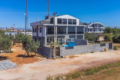 6+1 Villa en Dosemealti, Turkey No. 72143 17