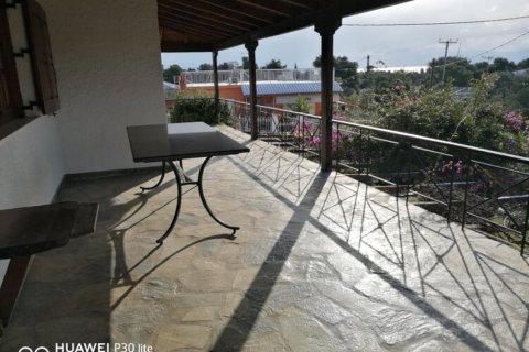 4 bedrooms Villa in Central Greece, Greece No. 51934 1