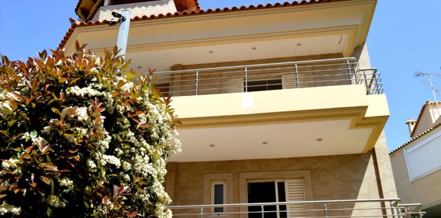 3 bedrooms House in Vari, Greece No. 58170