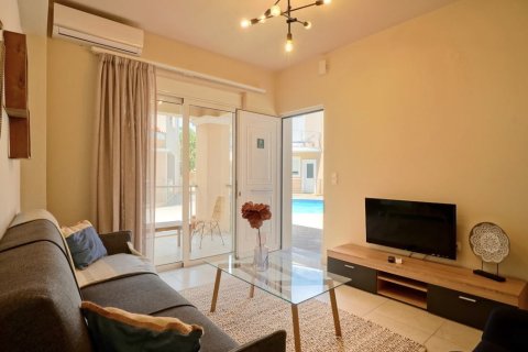 2 bedrooms Apartment in Chania, Greece No. 24191 2