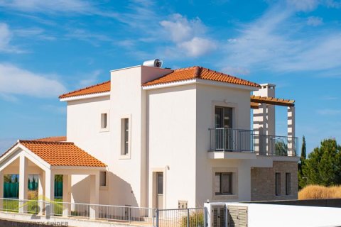 3 dormitorios Villa en Paphos, Cyprus No. 39126 3