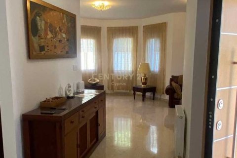 3 bedrooms Villa in Agios Tychonas, Cyprus No. 73347 13