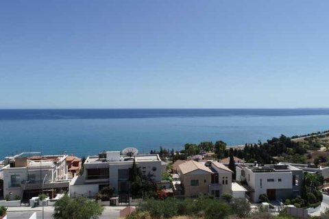 5 bedrooms House in Agios Tychonas, Cyprus No. 73350 2