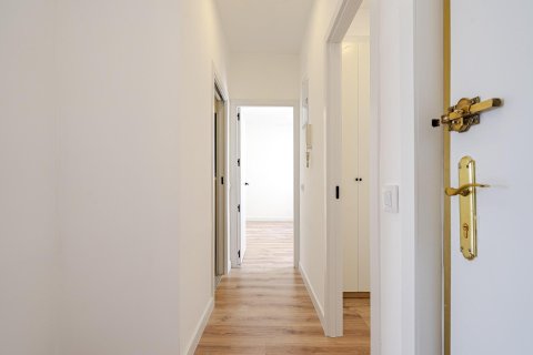 2 dormitorios Apartment en Madrid, Spain No. 26609 25