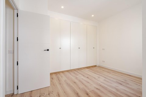 2 bedrooms Apartment in Madrid, Spain No. 26609 30