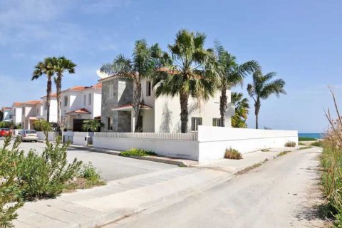 3 dormitorios House en Mazotos, Cyprus No. 72815 2