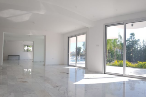 6 bedrooms House in Germasogeia, Cyprus No. 31293 7