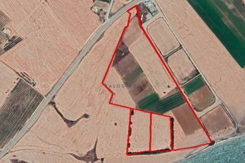 87264m² Land en Pervolia, Cyprus No. 73788 2