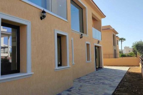 4 bedrooms Villa in Paphos, Cyprus No. 39524 13