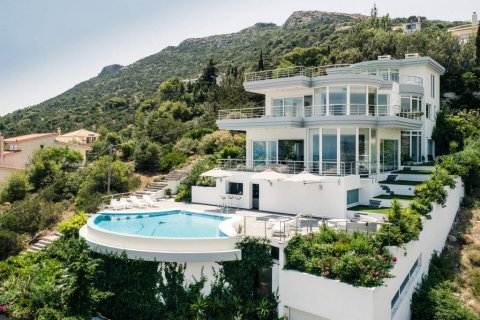 6 bedrooms Villa in Markopoulo Mesogaias, Greece No. 56859 2