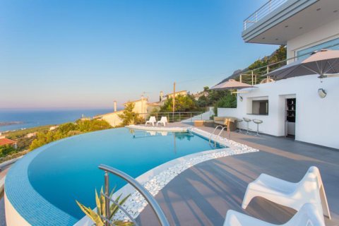 6 bedrooms Villa in Markopoulo Mesogaias, Greece No. 56859 6